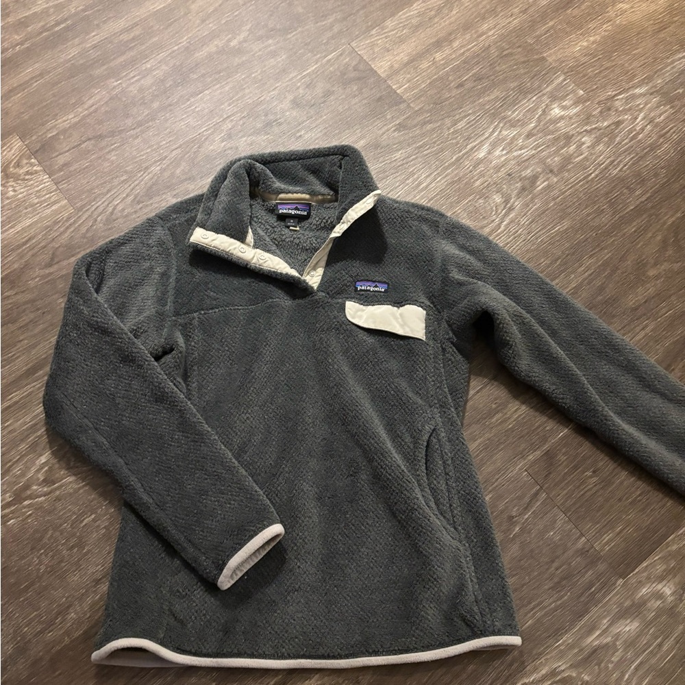 Patagonia Gray Fleece Pullover Jacket